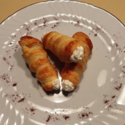 Cannoli con panna montata