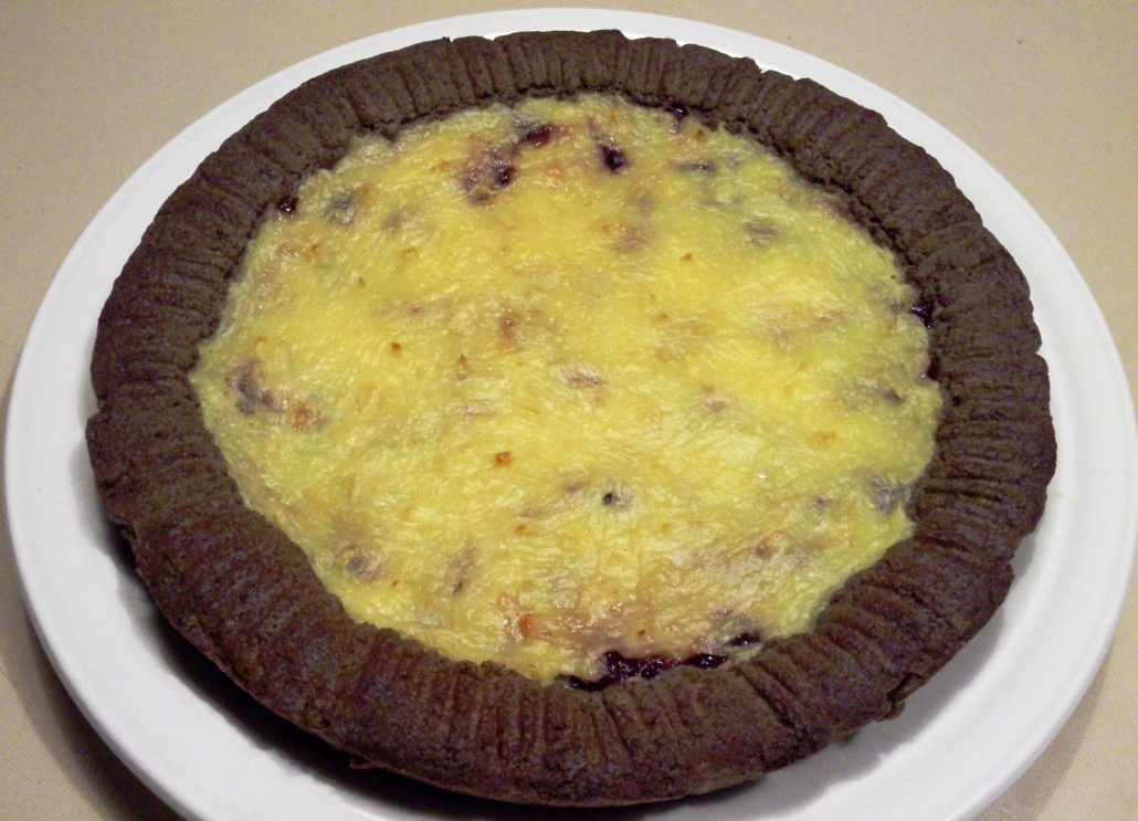 torta al cioccolato con crema e marmellata