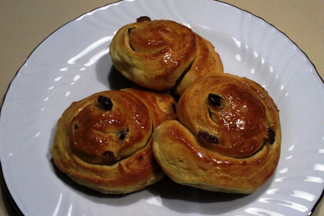 Ricetta brioches con uvetta home made I viaggi del Goloso